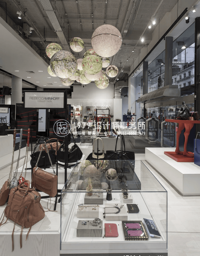 小細節(jié)打造高檔次的合肥飾品店設(shè)計