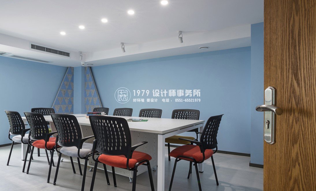 辦公室設(shè)計(jì)之教育培訓(xùn)中心設(shè)計(jì)效果圖