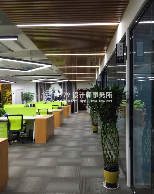 老屋印象辦公室設(shè)計(jì)之員工過(guò)道區(qū)域設(shè)計(jì)效果圖