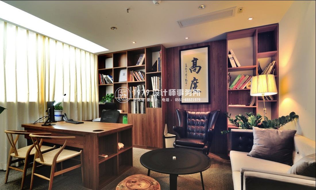宏光設(shè)計之總經(jīng)理辦公室裝修設(shè)計效果圖